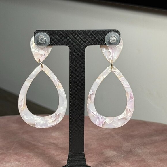 Charming Charlie White & Pink Marbled Teardrop Dangle Earrings - Picture 3 of 7